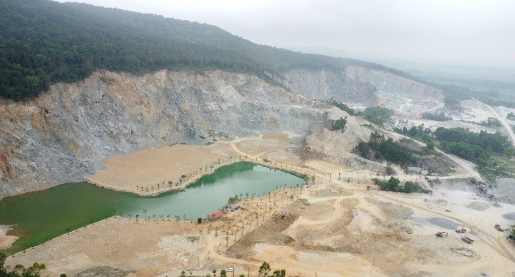 Hà Tĩnh: Ngổn ngang sau đóng cửa mỏ
